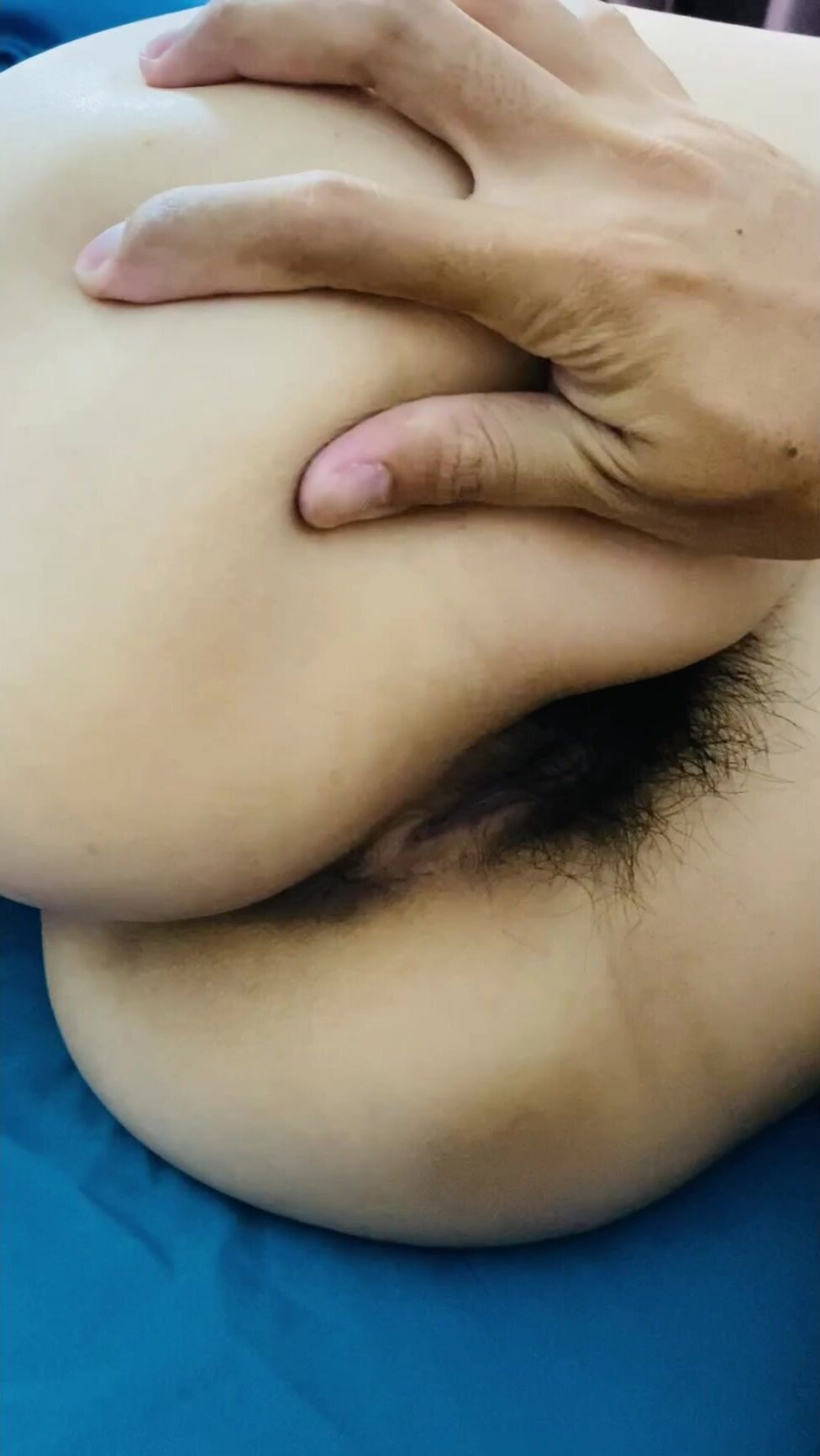 Bé sinh viên cực phẩm cong người nhận từng đợt tinh của anh